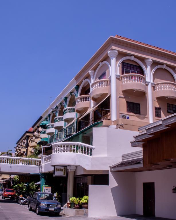 Indogee Apartments Pattaya Luaran gambar