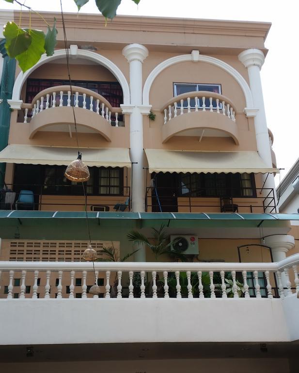 Indogee Apartments Pattaya Luaran gambar
